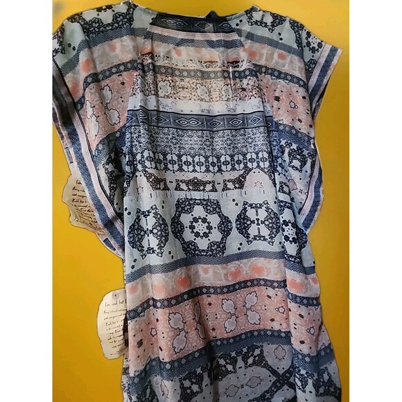 One World Womens Small Geometric Print Tshirt Tunic Top NWT B7 Excellent Sequins - Picture 4 of 6